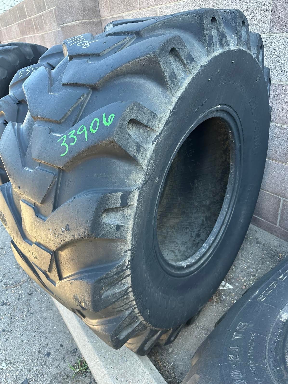 Solid Deal 21LX24