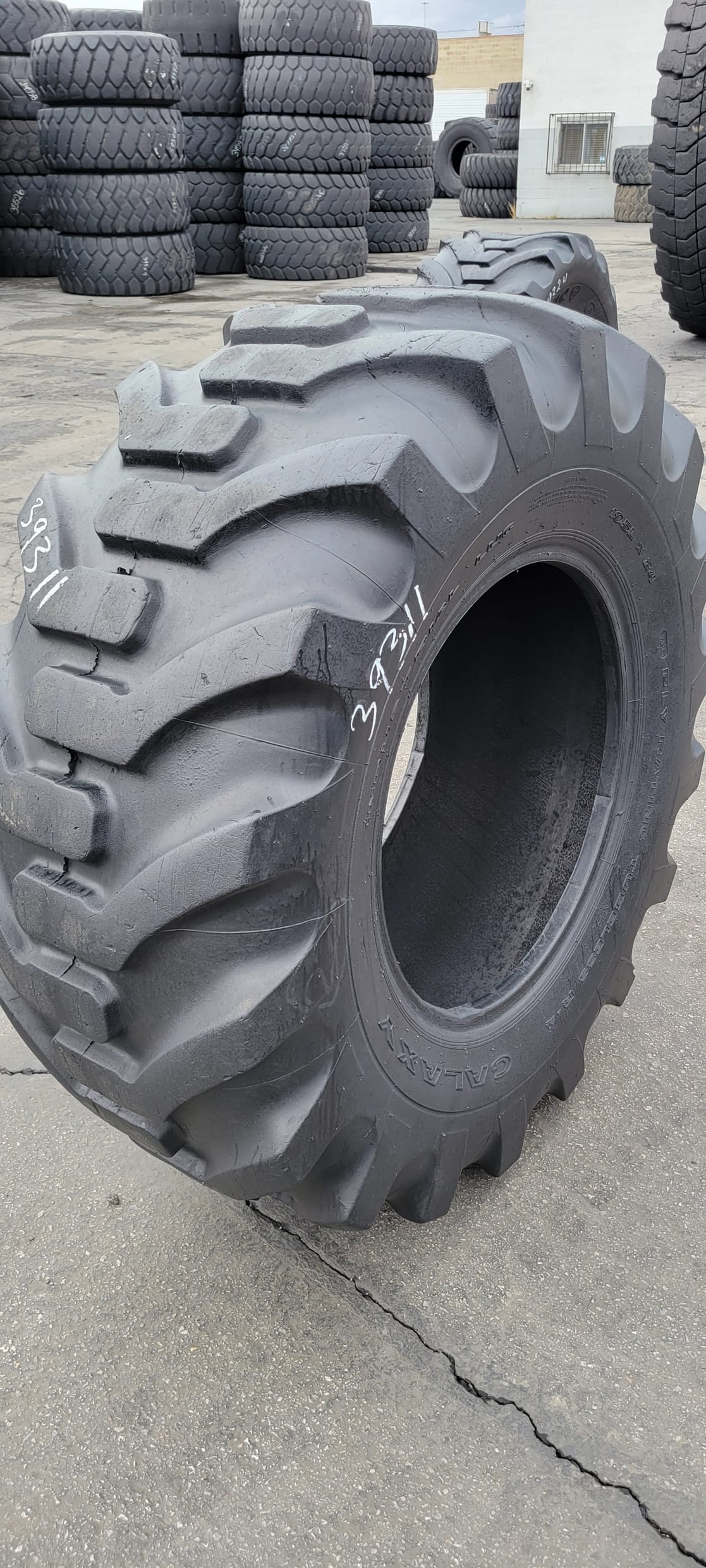 Galaxy 19.5L24