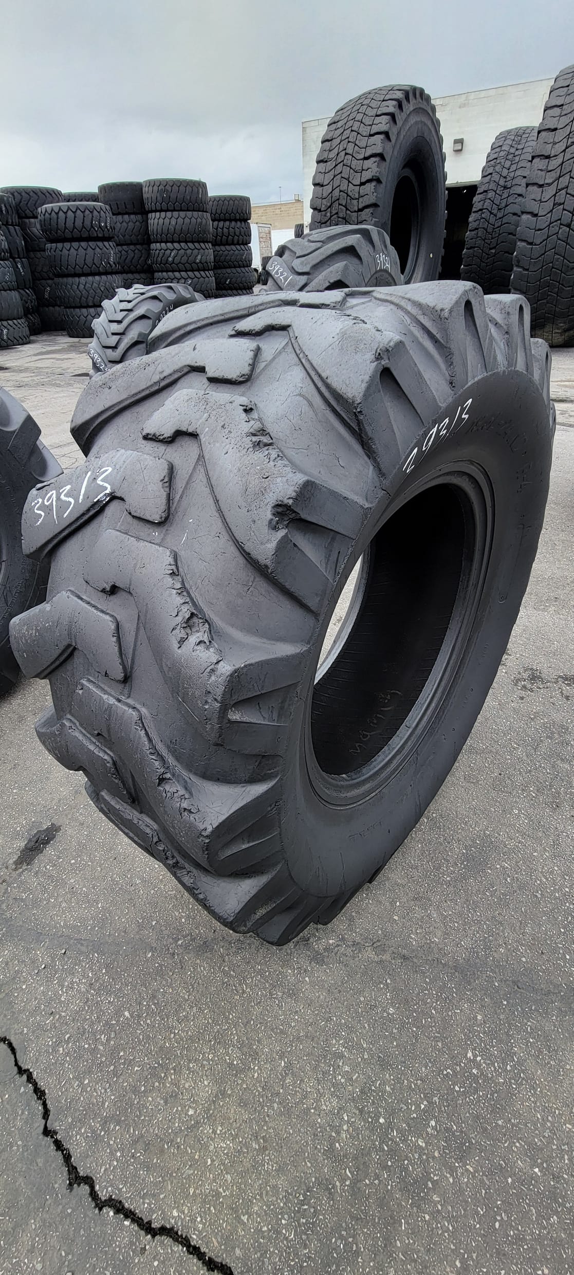 Solid Deal 19.5L24